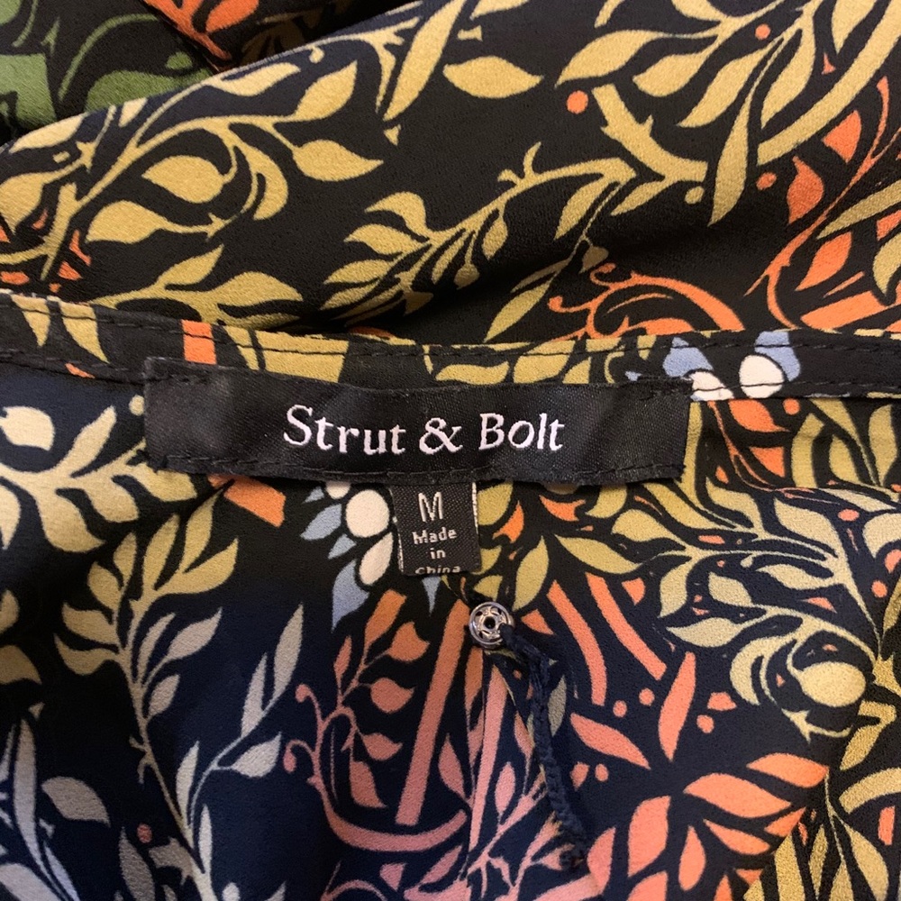 Strut&Bolt dress - Picture 7 of 7